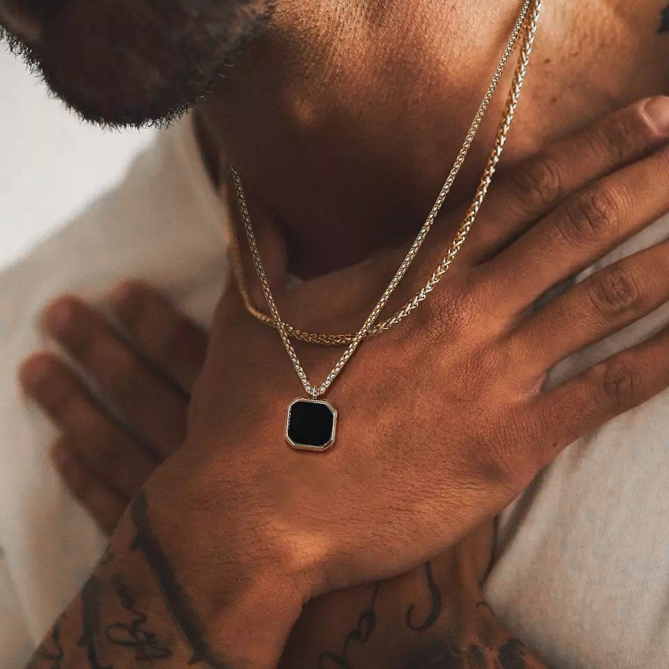 SQUARE BLACK